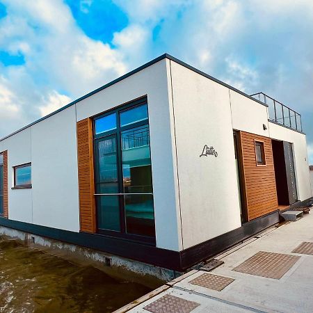 Vila Schwimmendes Haus Luette Ribnitz-Damgarten Exteriér fotografie