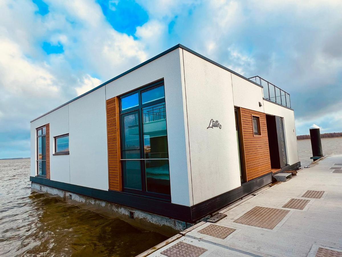 Vila Schwimmendes Haus Luette Ribnitz-Damgarten Exteriér fotografie